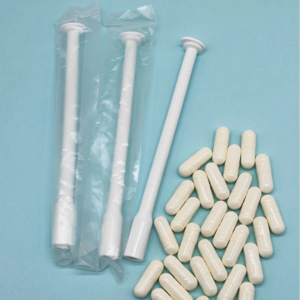 Applicateur vaginal pour ovule ou suppositoire